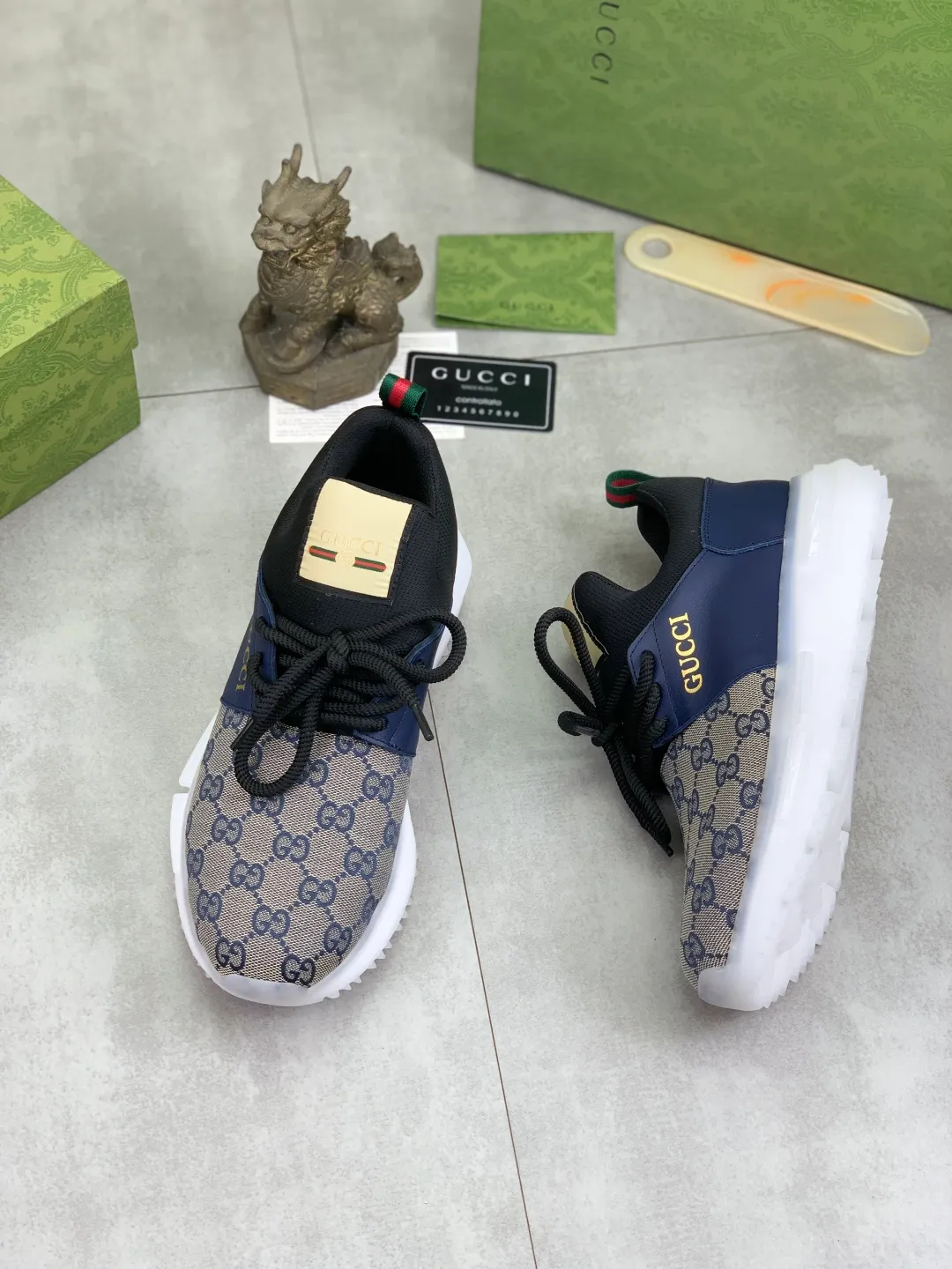 Men's shoes 💰P460💰[New style]🆘 Gucci [GUCCI] classic fashion high-top men's shoes, synchronized with counters, exquisite workmanship, exquisite color matching, the upper is made of original soft double G calfskin Gucci webbing ➕ first-layer pigskin lining ➕ pigskin feet The lasts made according to the original version are quite attractive both on the foot and in the placement. There is no need to explain the good style, the workmanship is superior, quality determines everything, absolutely versatile, code number: 38-44, 2️⃣colors🉑️ to choose from